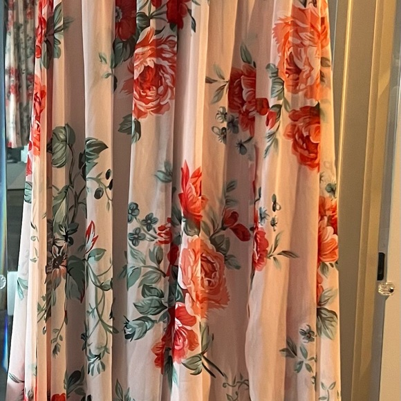 Small Lulus pink floral print maxi dress - Picture 4 of 5